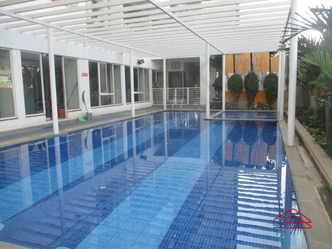 Project: SwimmingPool