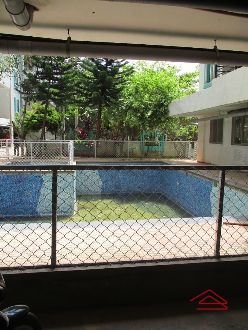 Project: SwimmingPool