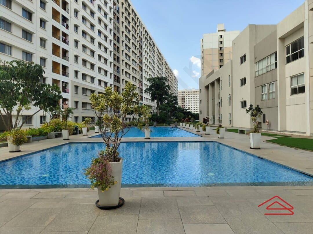 Project: SwimmingPool