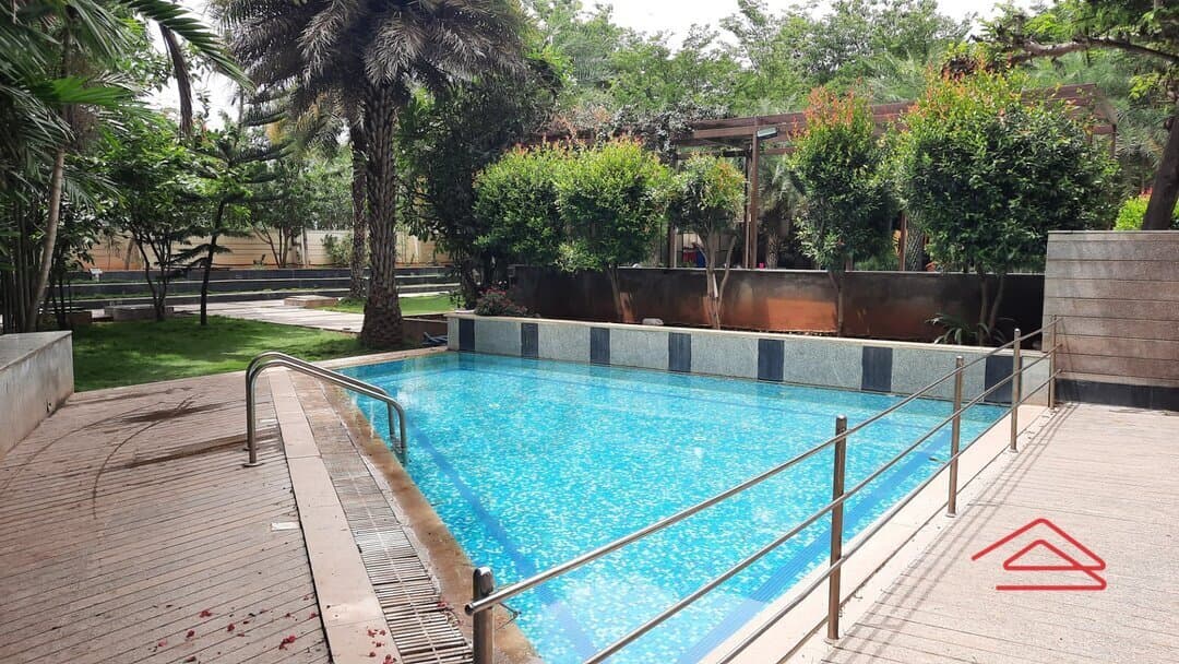 Project: Swimmingpool