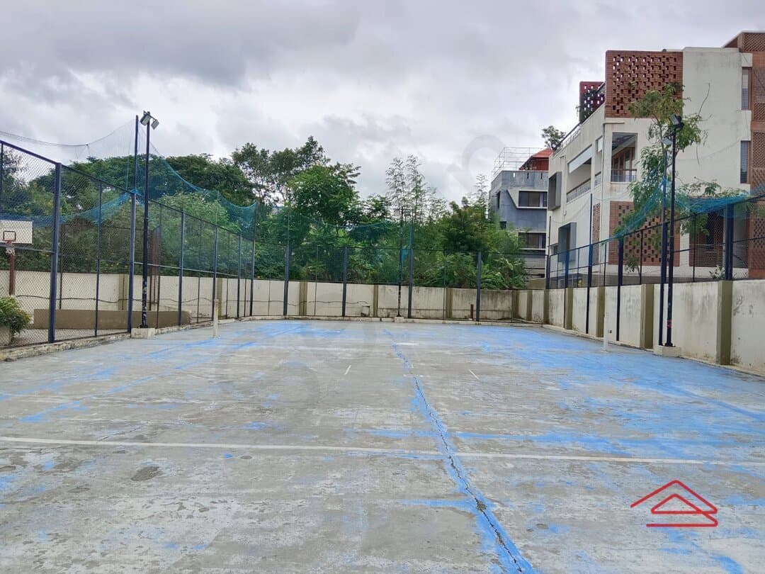 Project: Basketballcourt
