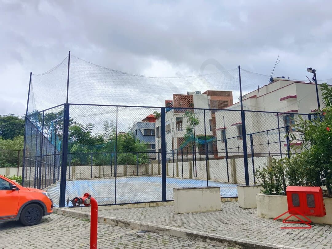 Project: Basketballcourt