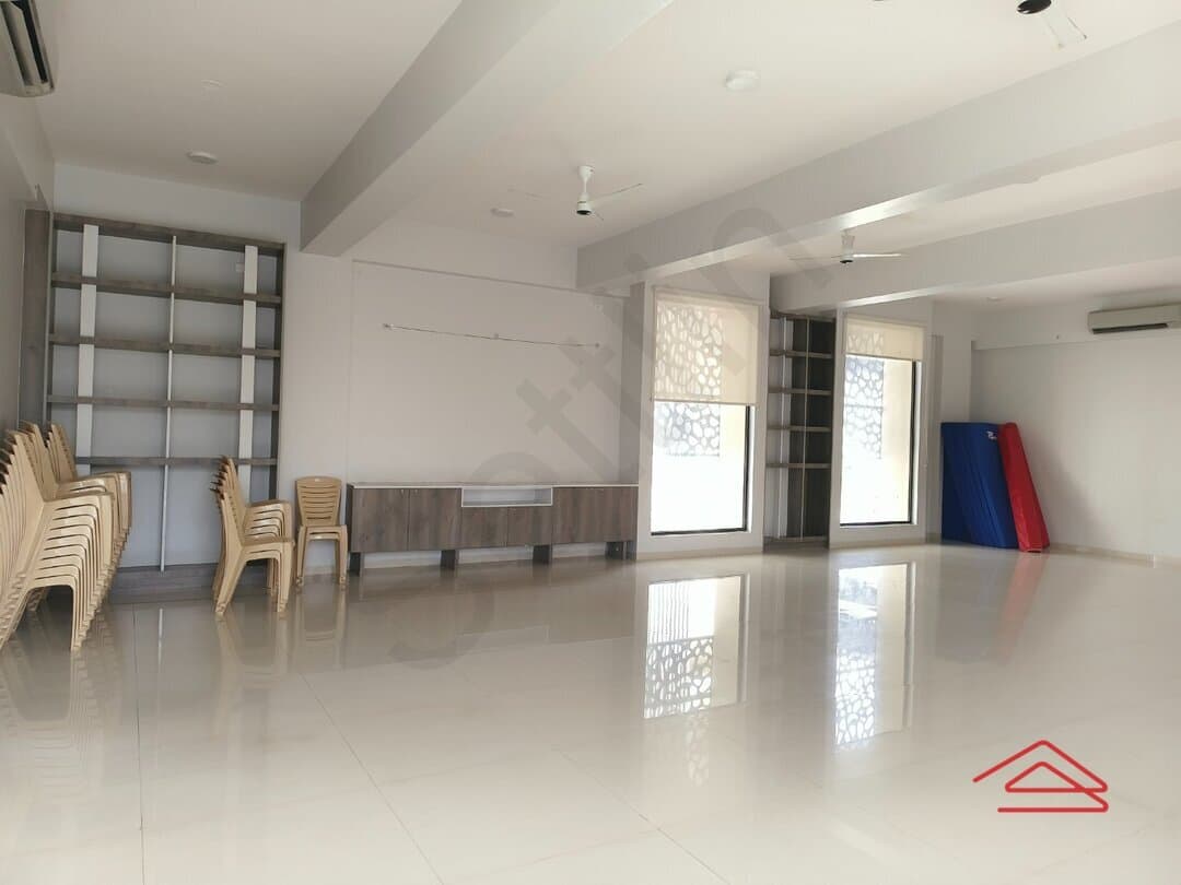 Project: PartyHall