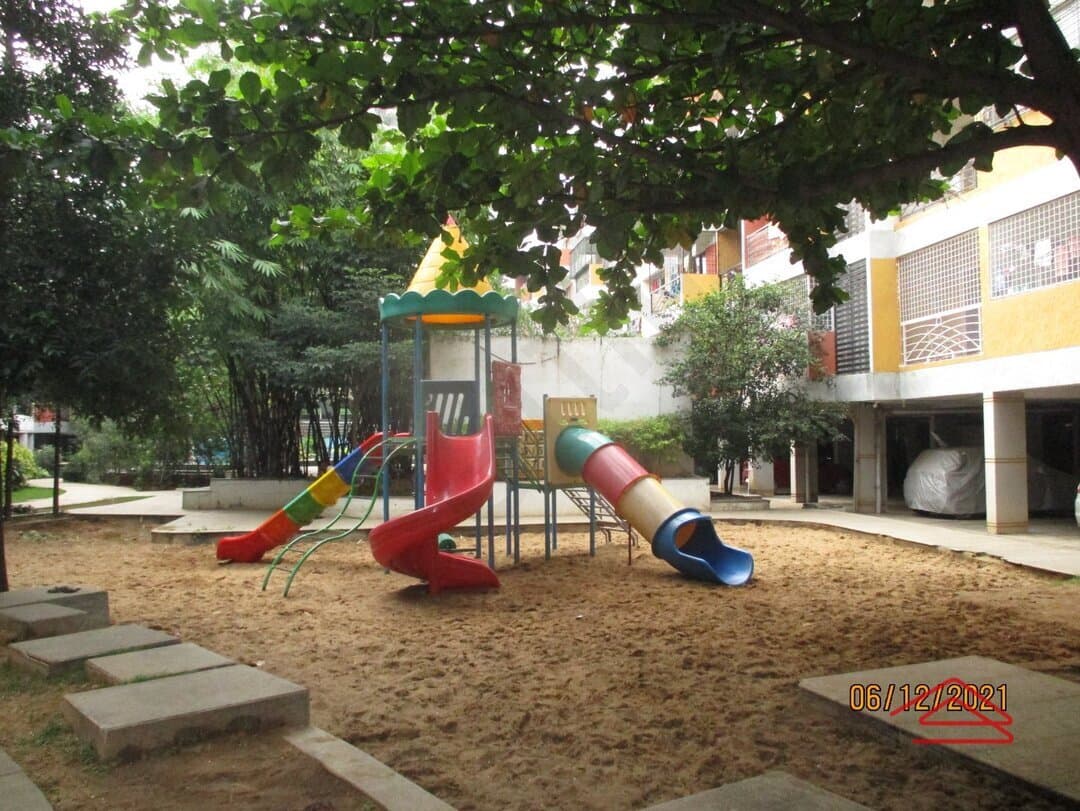 Project: KidsPlayArea