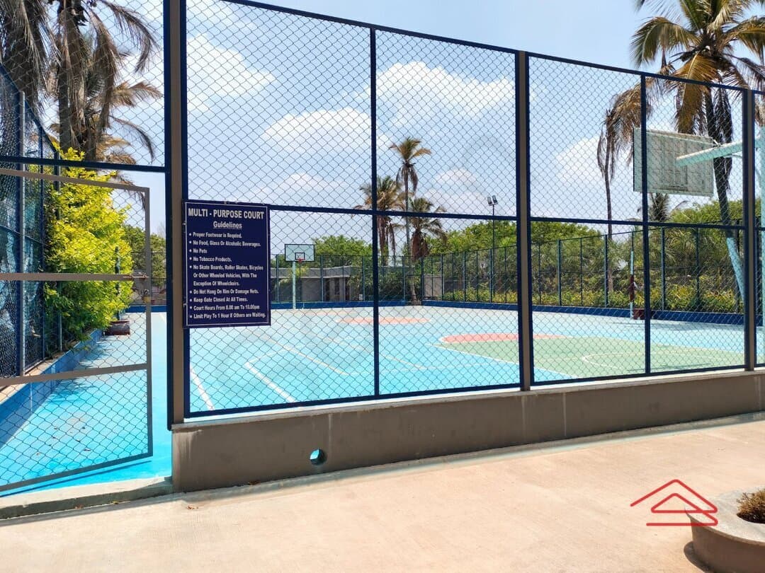 Project: BadmintonCourt