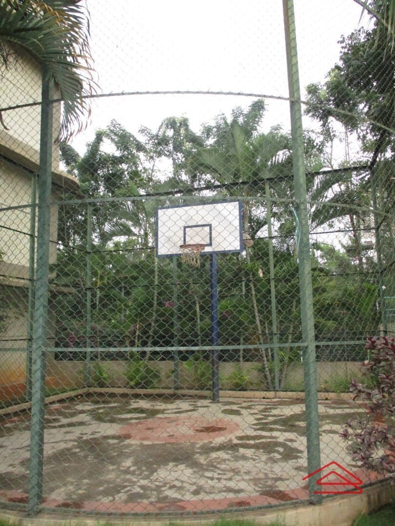 Project: Basketballcourt