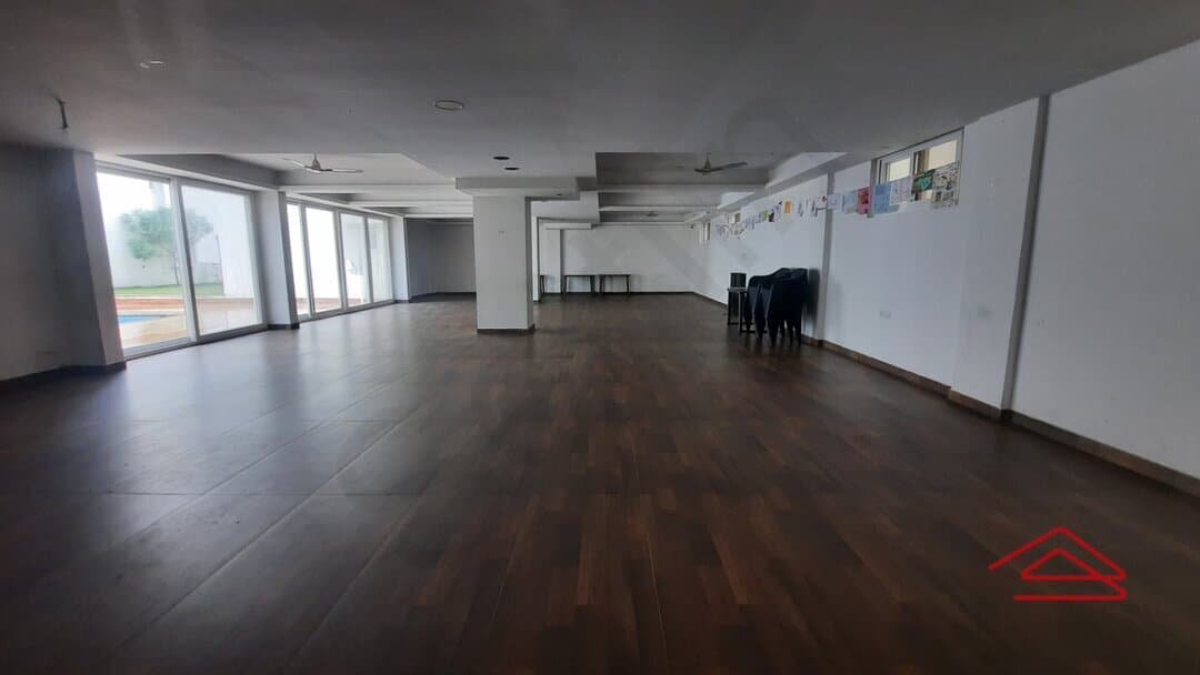 Project: PartyHall
