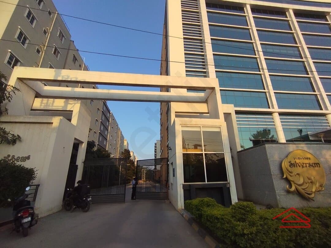 Facing Road