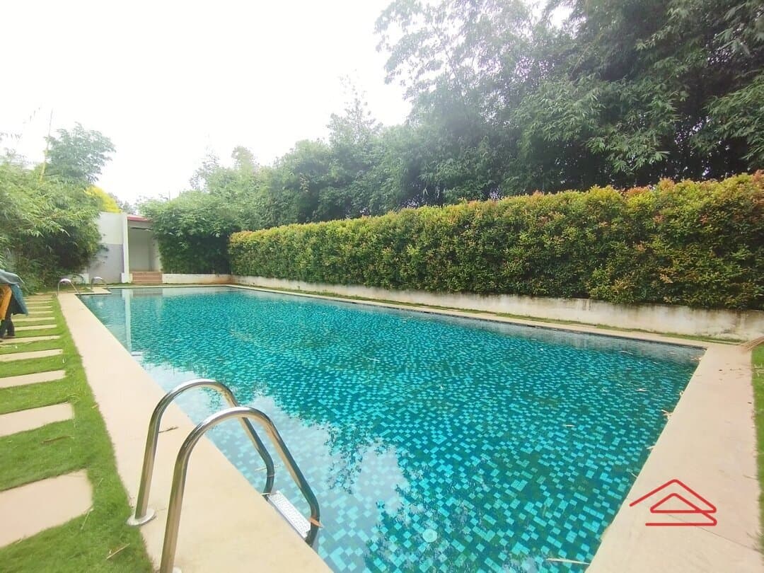 Project: SwimmingPool
