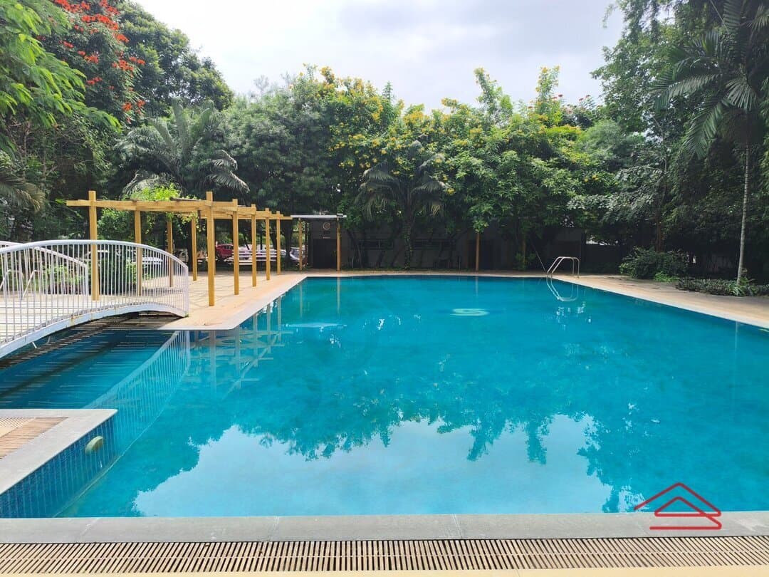 Project: SwimmingPool