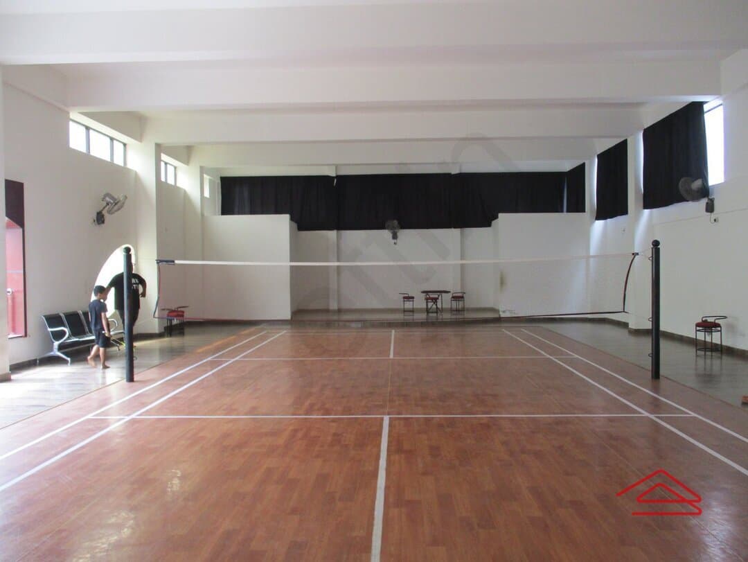 Project: BadmintonCourt