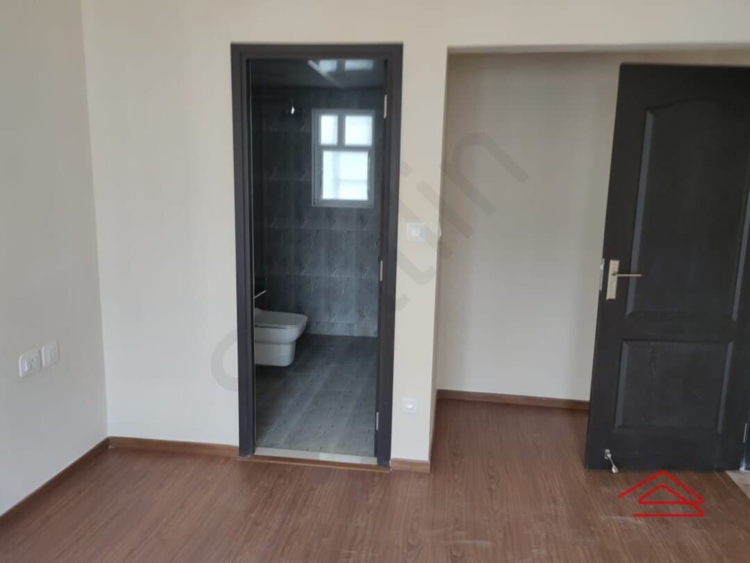 Model Flat Images