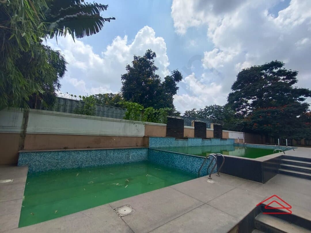 Project: SwimmingPool