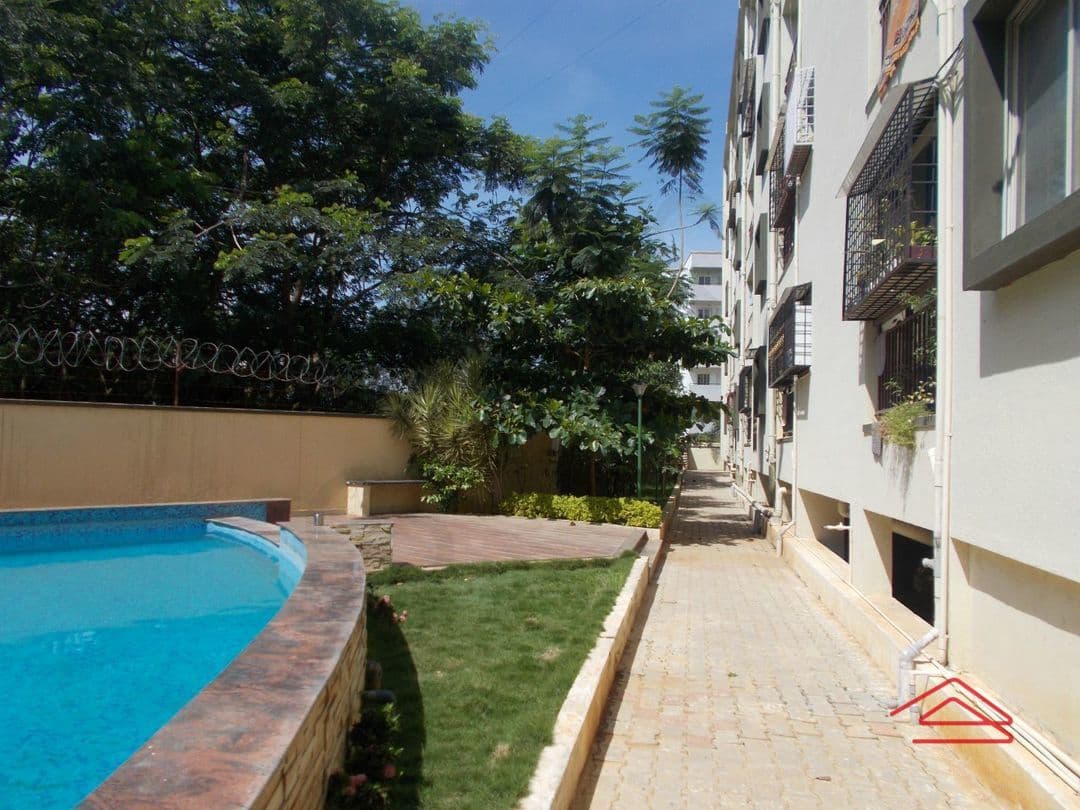 Project: SwimmingPool