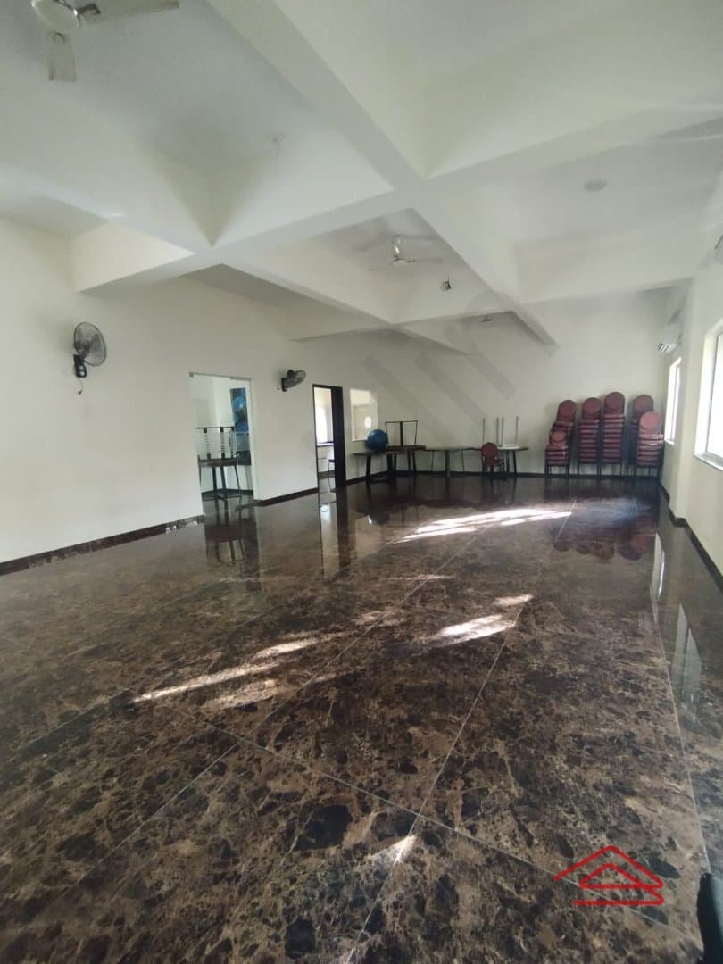 Project: PartyHall