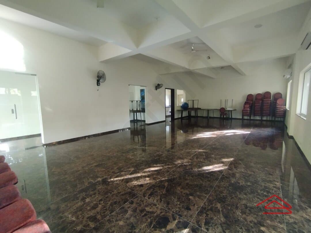 Project: PartyHall