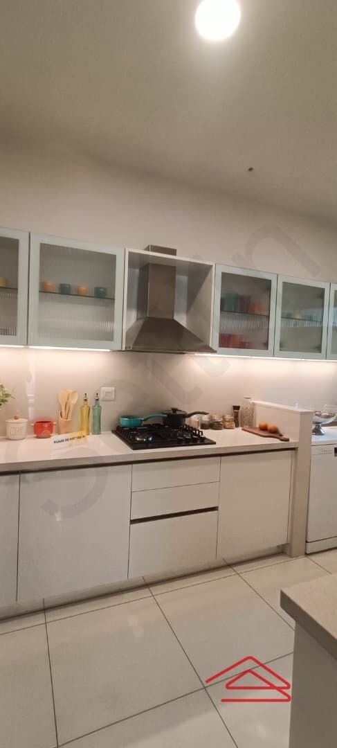 Kitchen 1