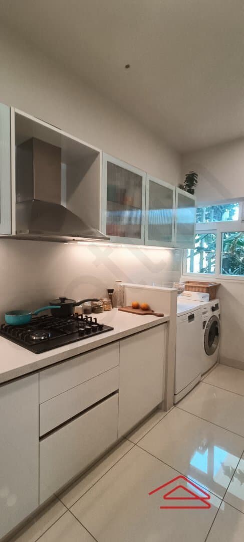 Kitchen 1