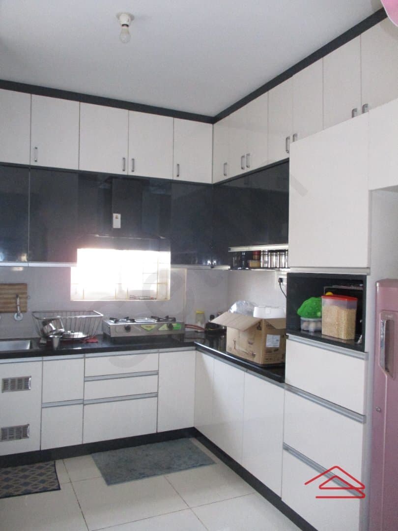 Kitchen 1