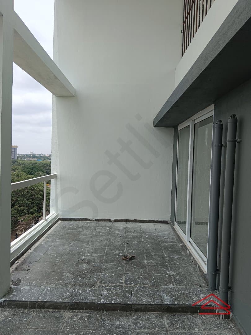 Balcony 3