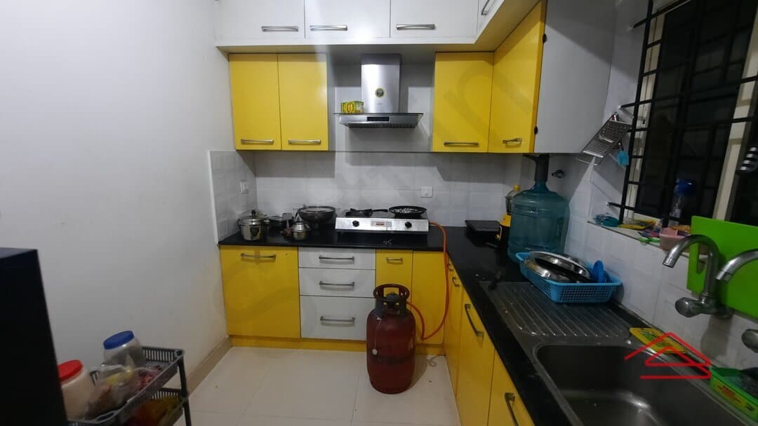 Kitchen 1