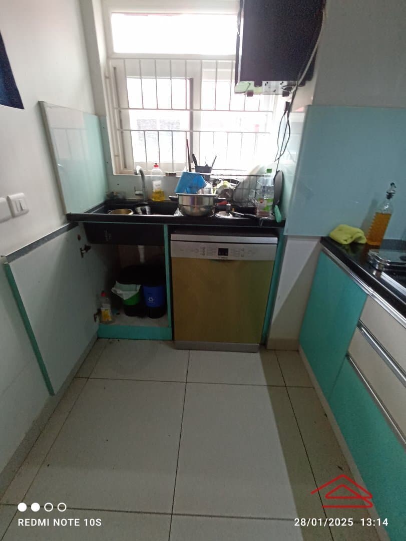 Kitchen 1