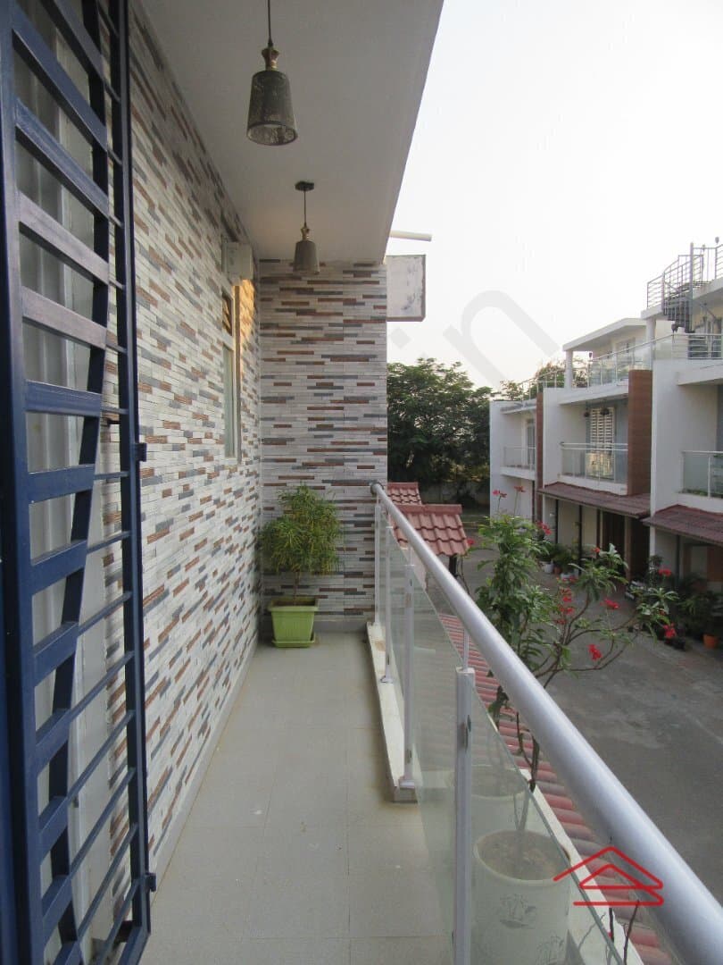 Balcony 1