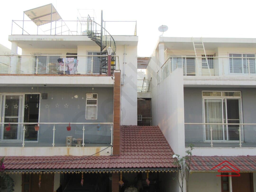 Balcony 1