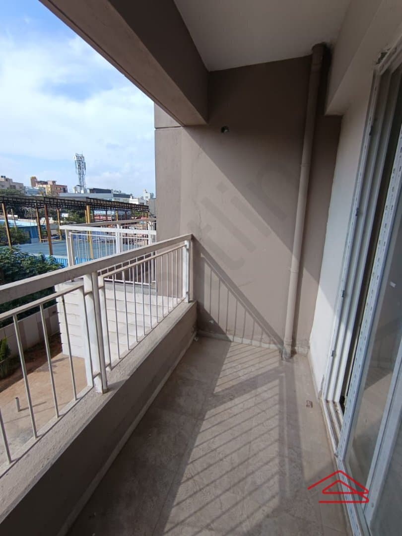 Balcony 3