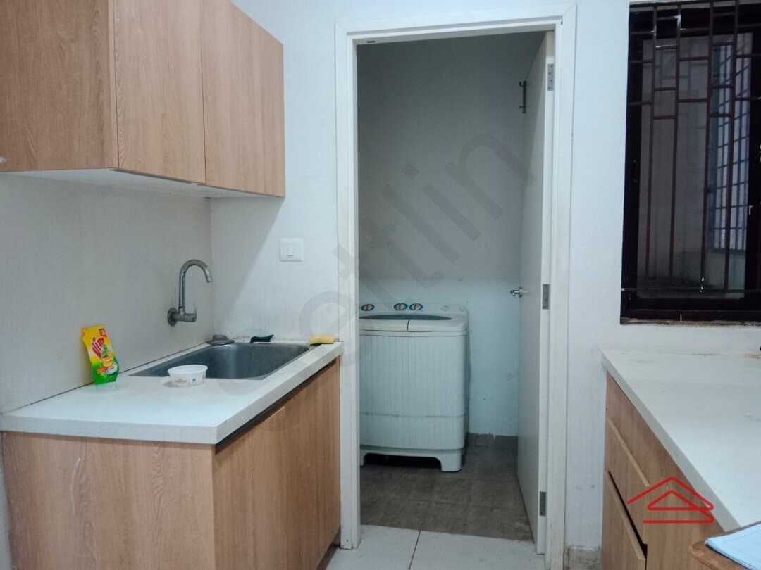 Kitchen 1
