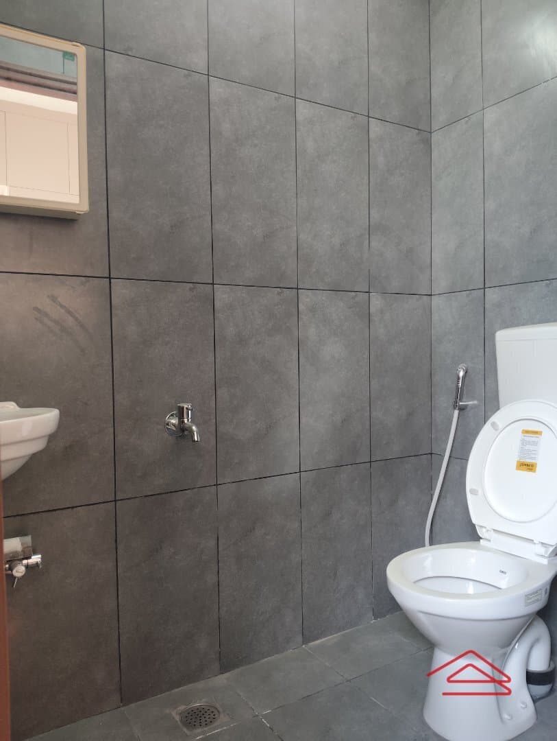 Bathroom 4