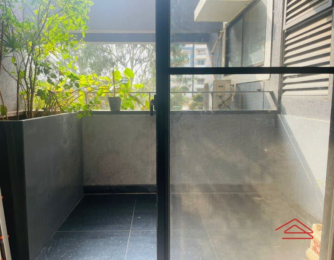 Balcony 1
