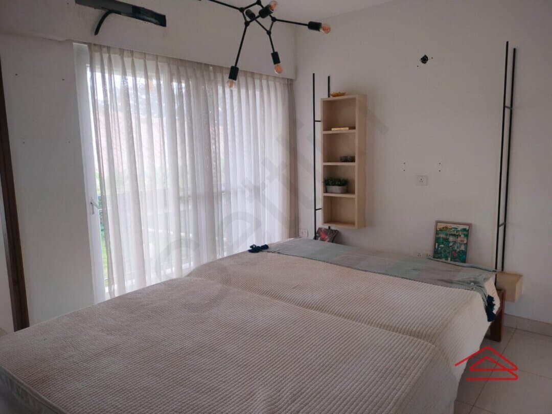 Hall 1