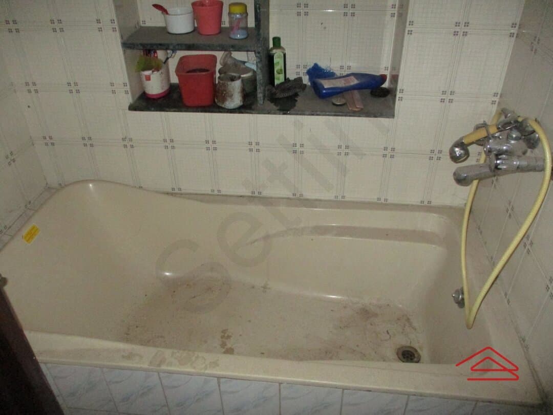 bathrooms 4