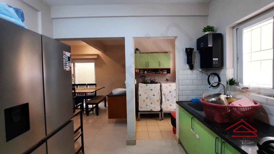 Kitchen 1
