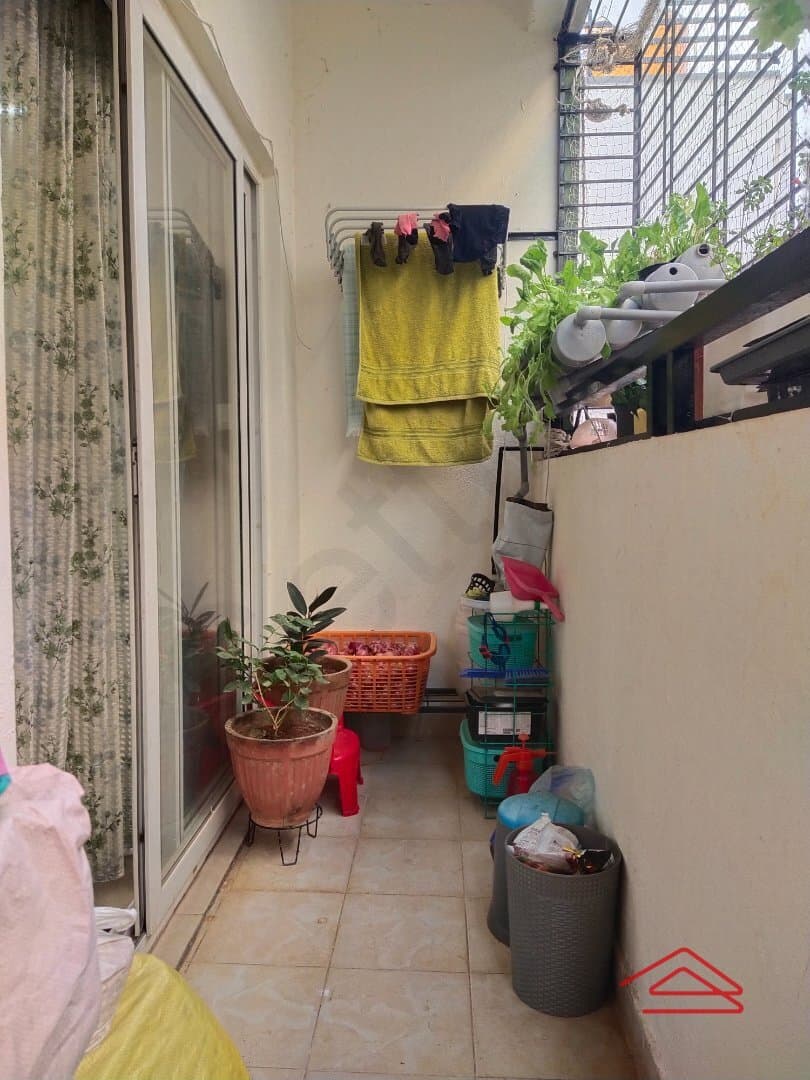 Balcony 1