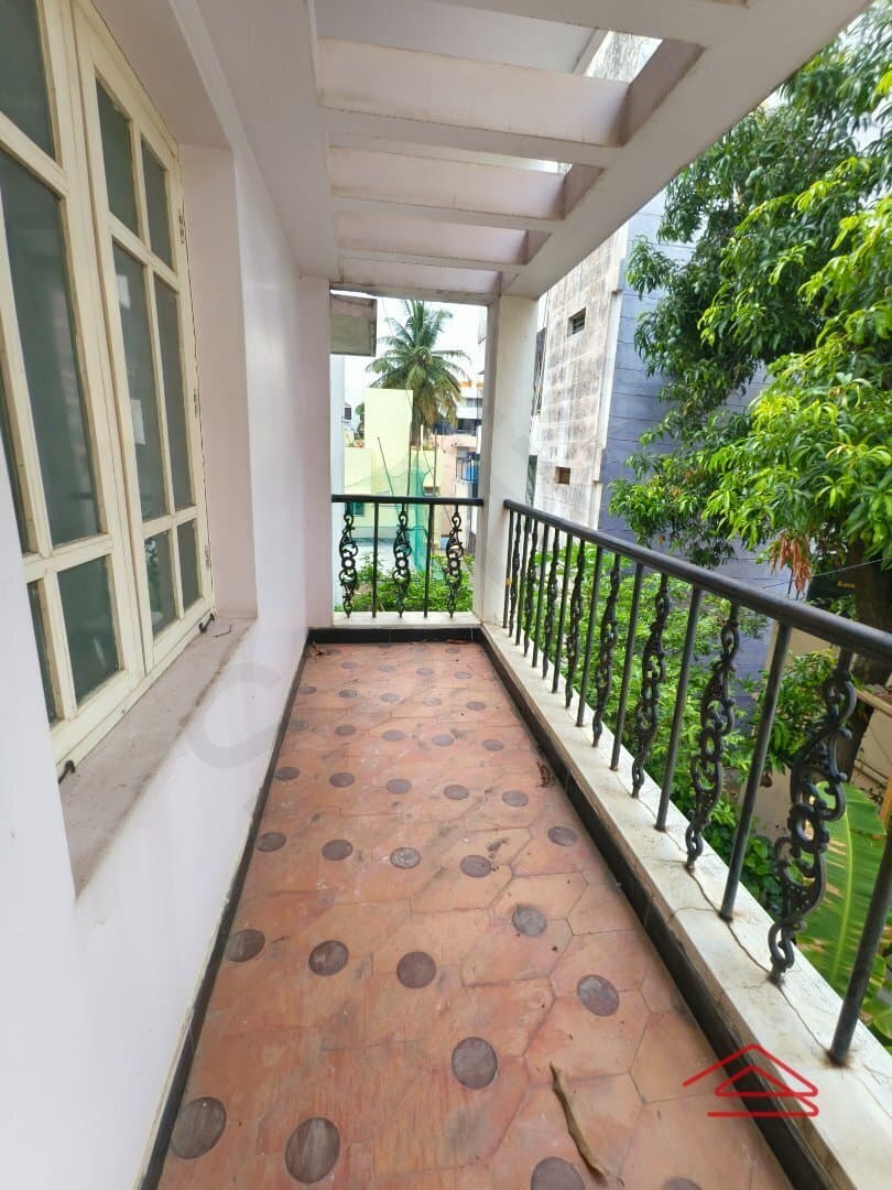 balconies 1