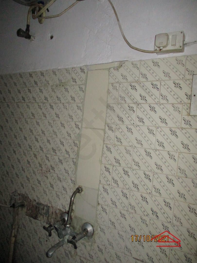 Sub Unit : bathrooms 1