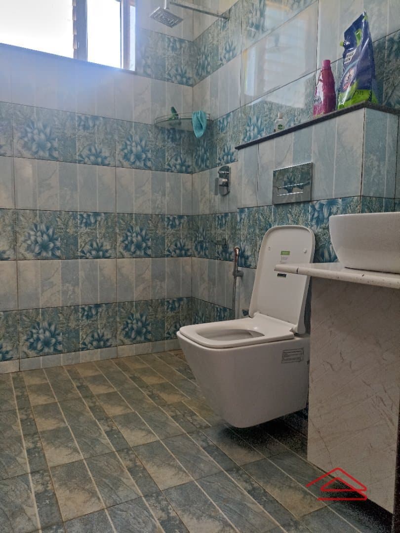 Bathroom 4