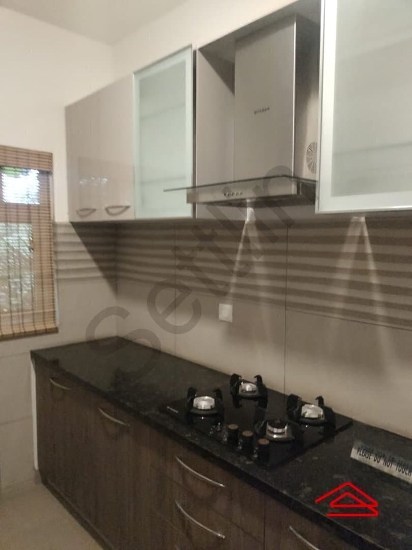 Kitchen 1