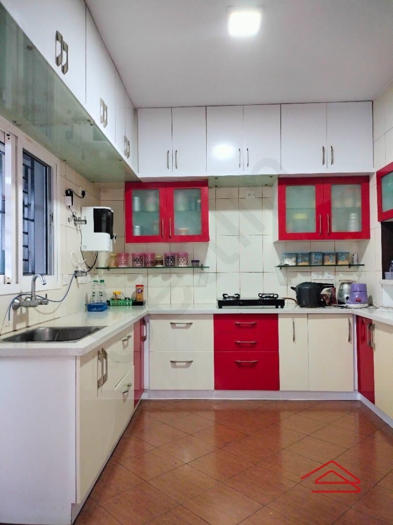 Kitchen 1