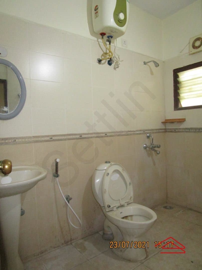 Bathroom 2