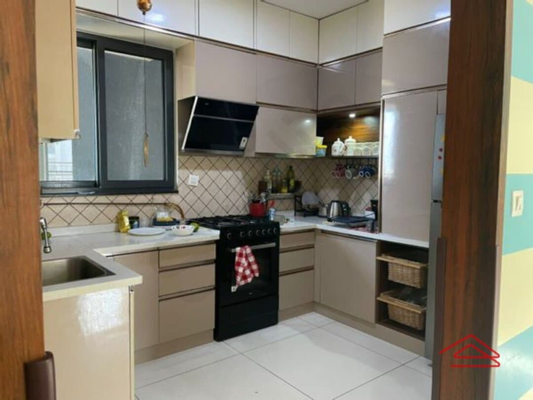 Kitchen 1