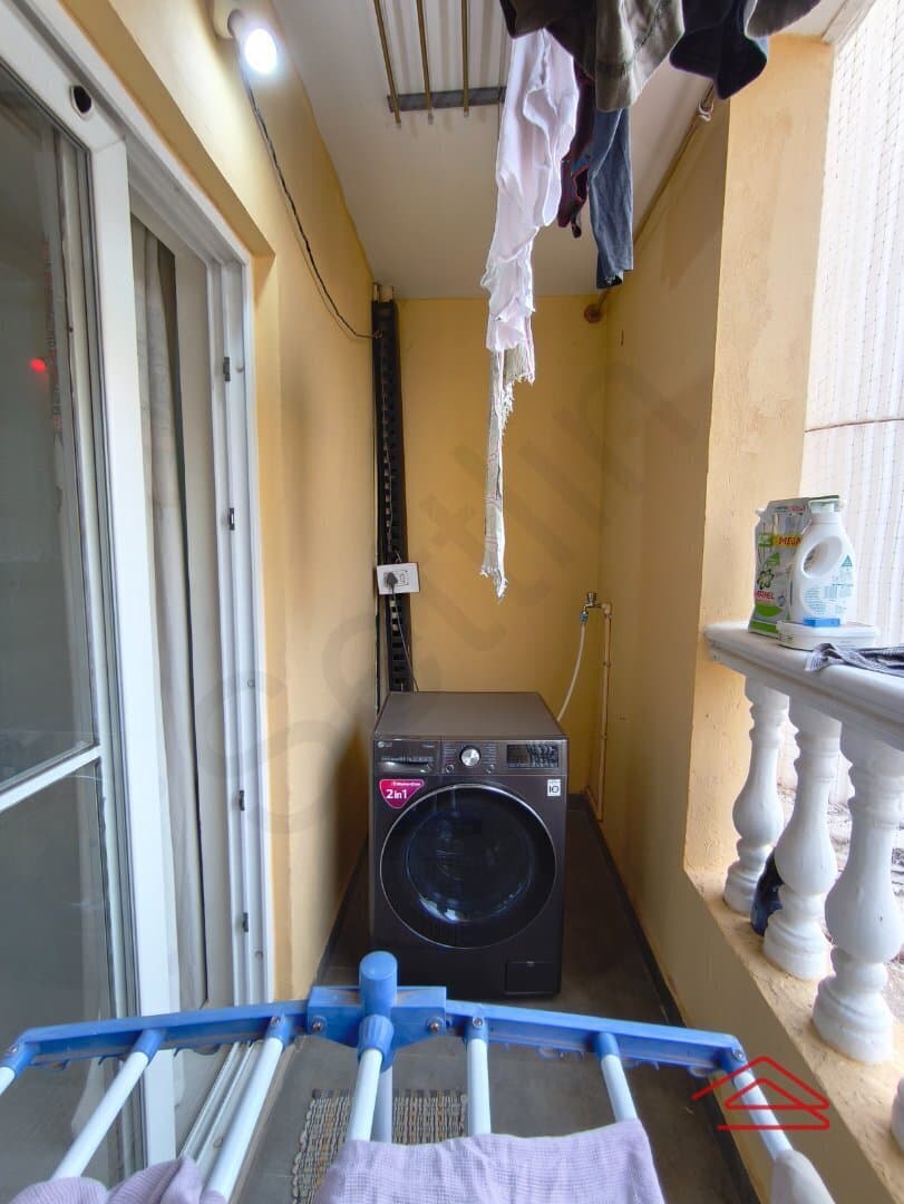 Balcony 2