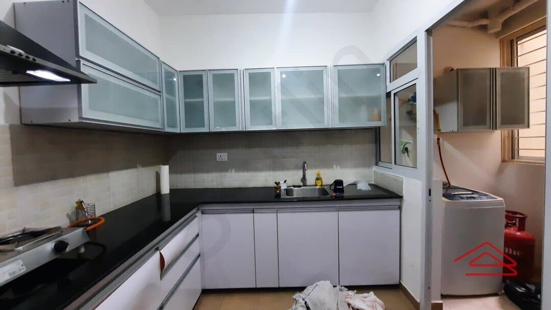 Kitchen 1
