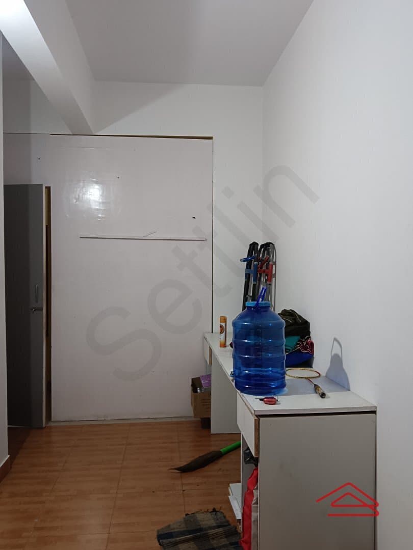Hall 1