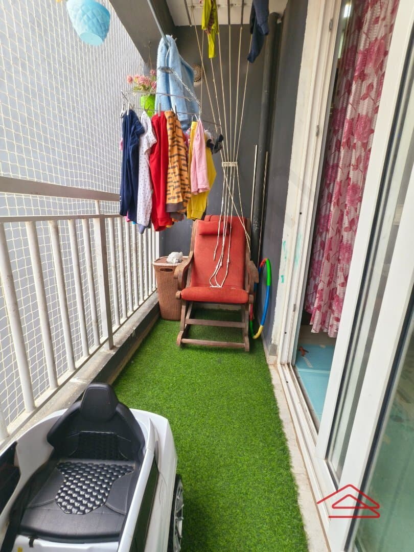 Balcony 1