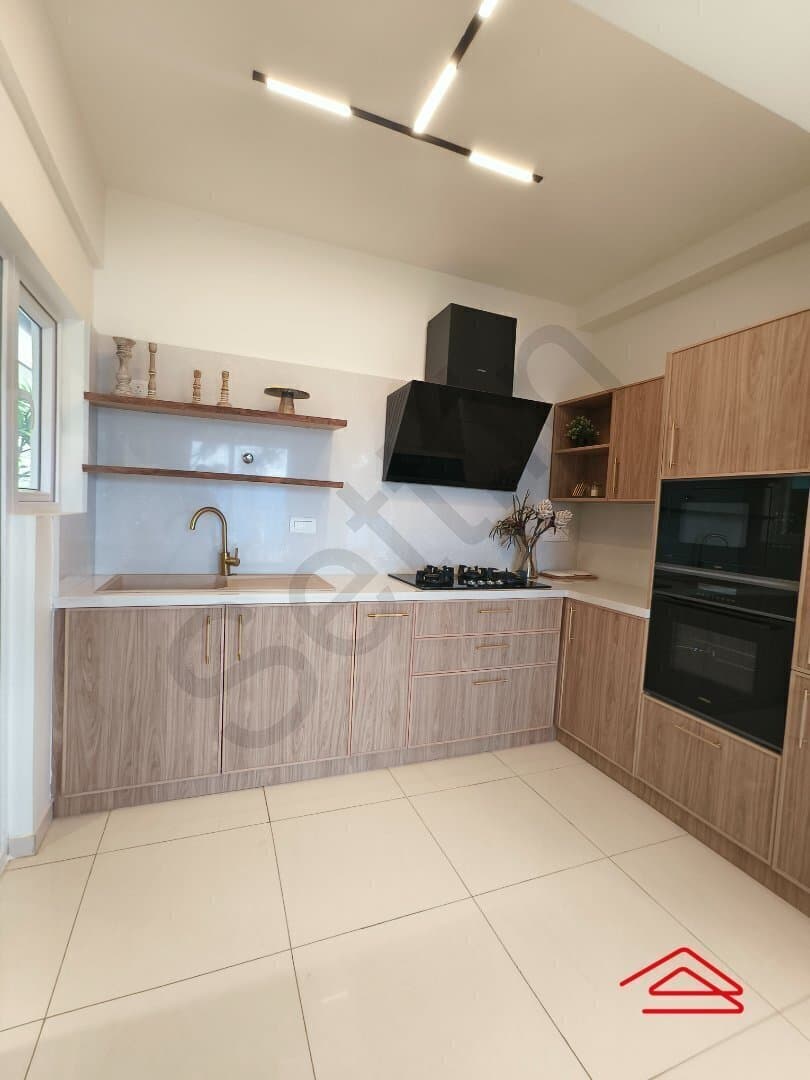 Kitchen 1