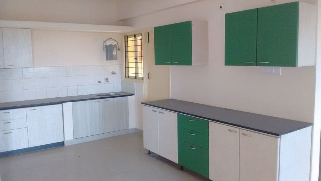 Kitchen 1