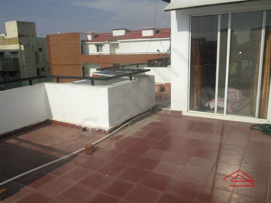 Balcony 4